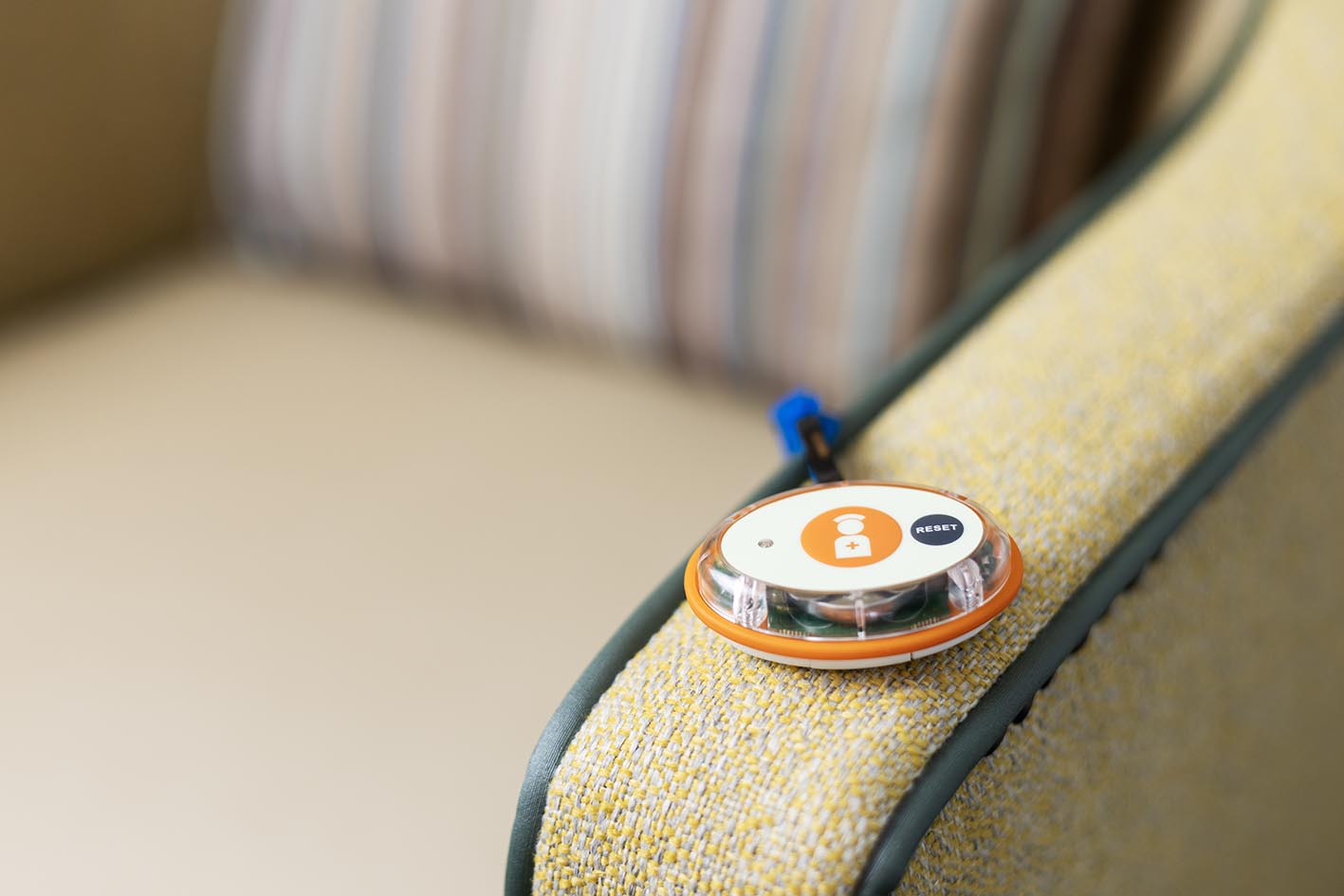 HTM6542 nurse call system pendant alarm (wearable patient pendant)